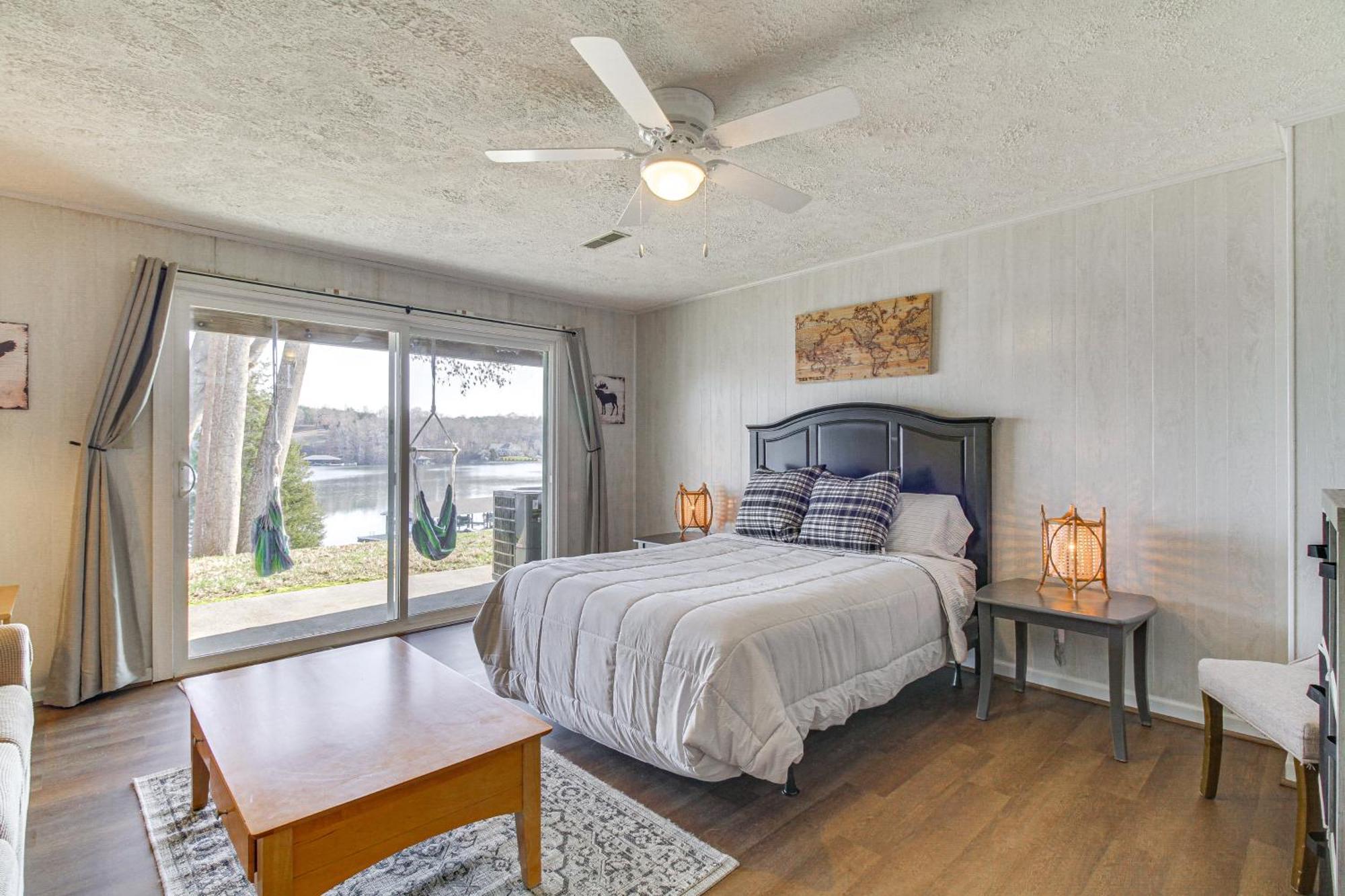 Lakefront Moneta Home With Community Boat Dock! Zewnętrze zdjęcie