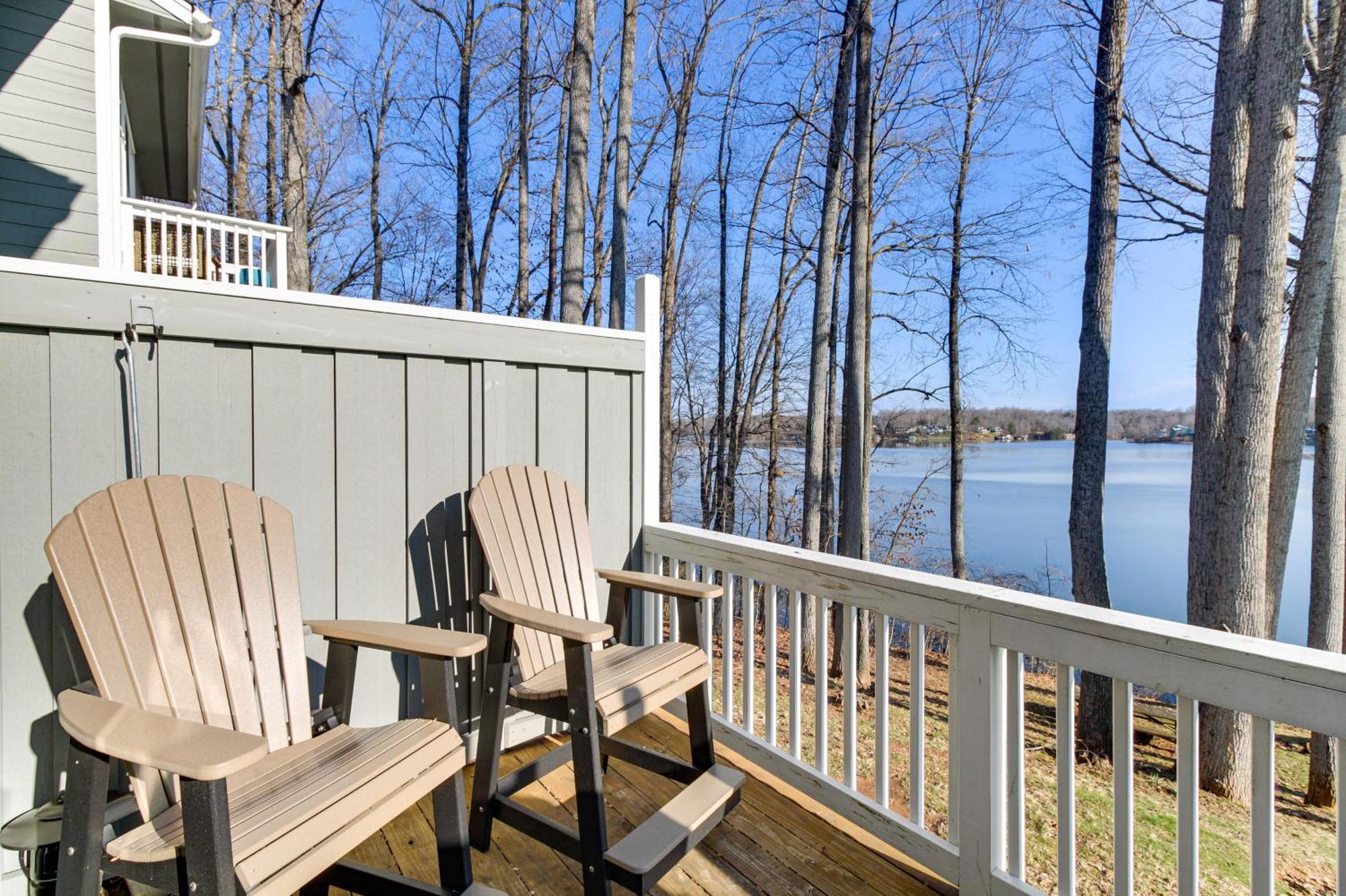 Lakefront Moneta Home With Community Boat Dock! Zewnętrze zdjęcie